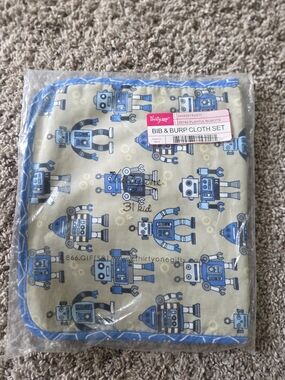 THIRTY-ONE Blue Robot Print Bib & Burp Cloth Set for Kids